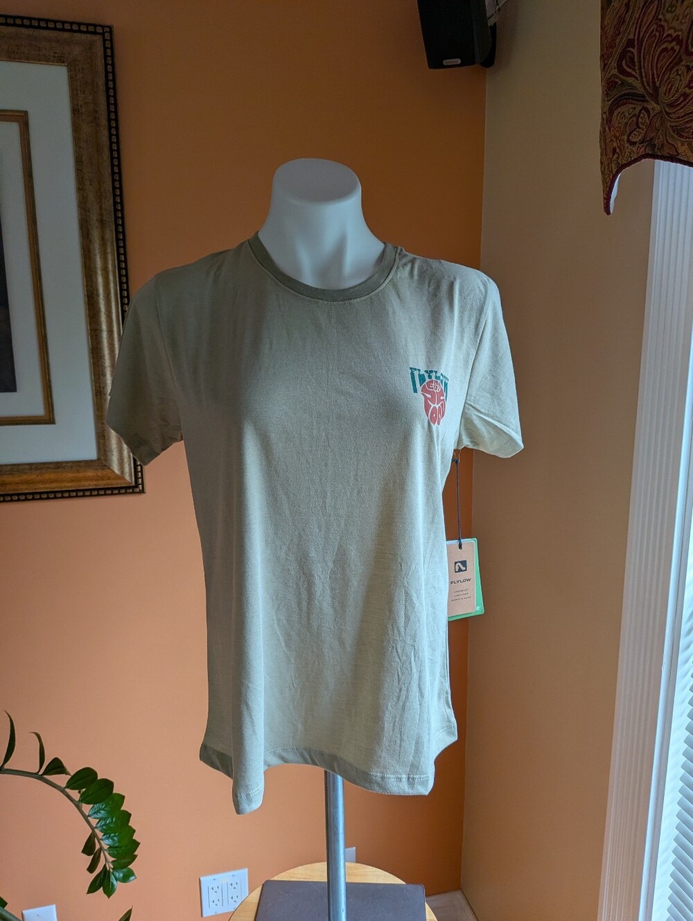 NEW FLYLOW Light Olive Graphic Pocket T-Shirt - Green/Red Accent Size L